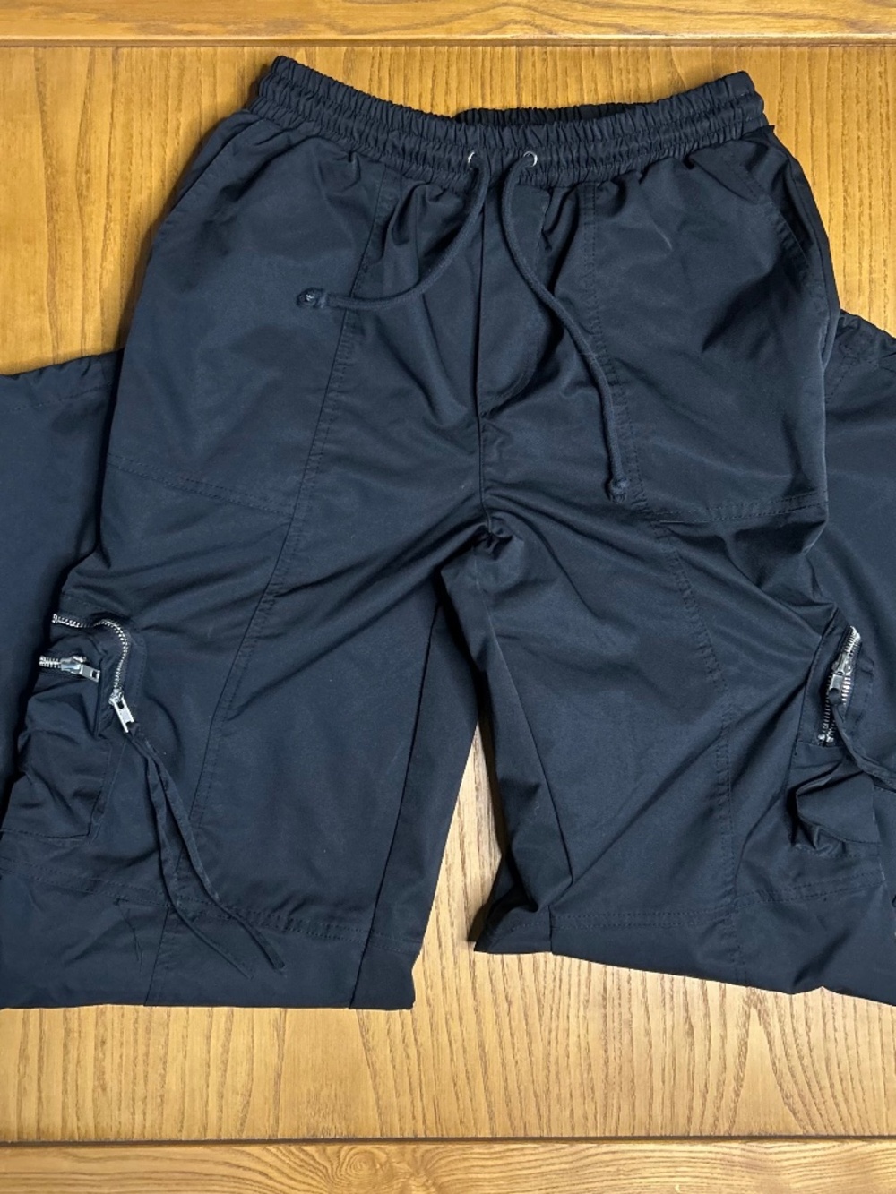 Forever 21 Black Women's Cargos Size M with Zipper Pockets